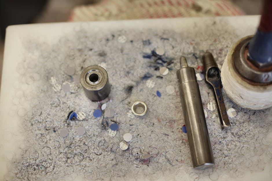 Choosing The Right Service For Emergency Pipe Repairs